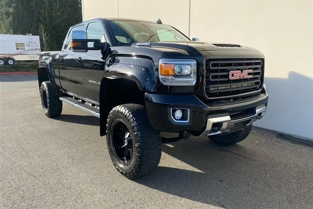 2017 Gmc Sierra 3500 Denali photo 1