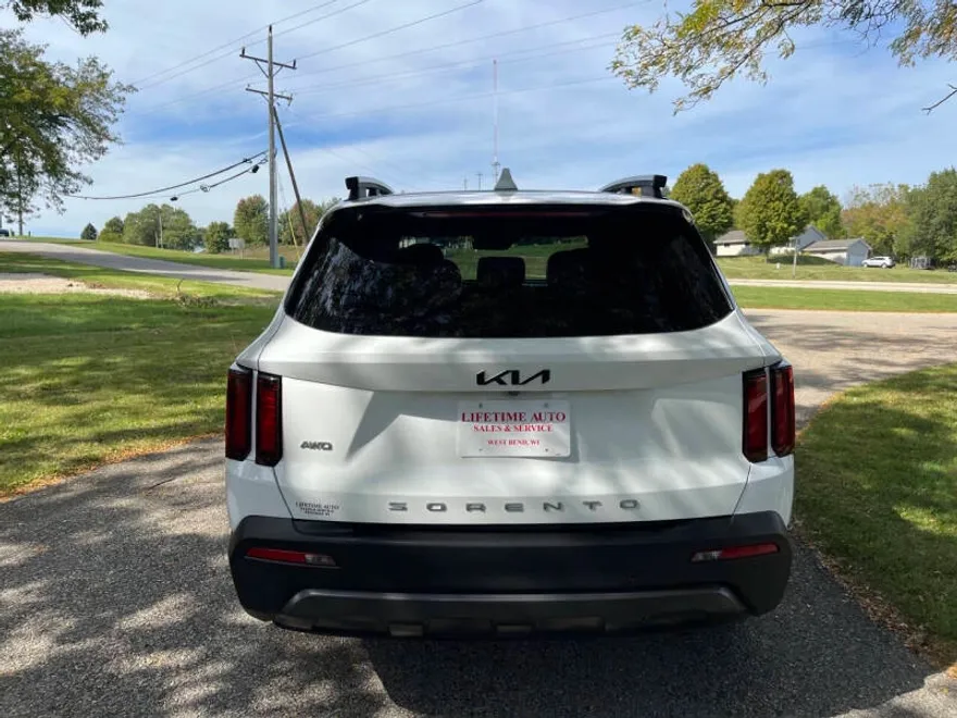 2022 Kia Sorento X-Line S photo 1