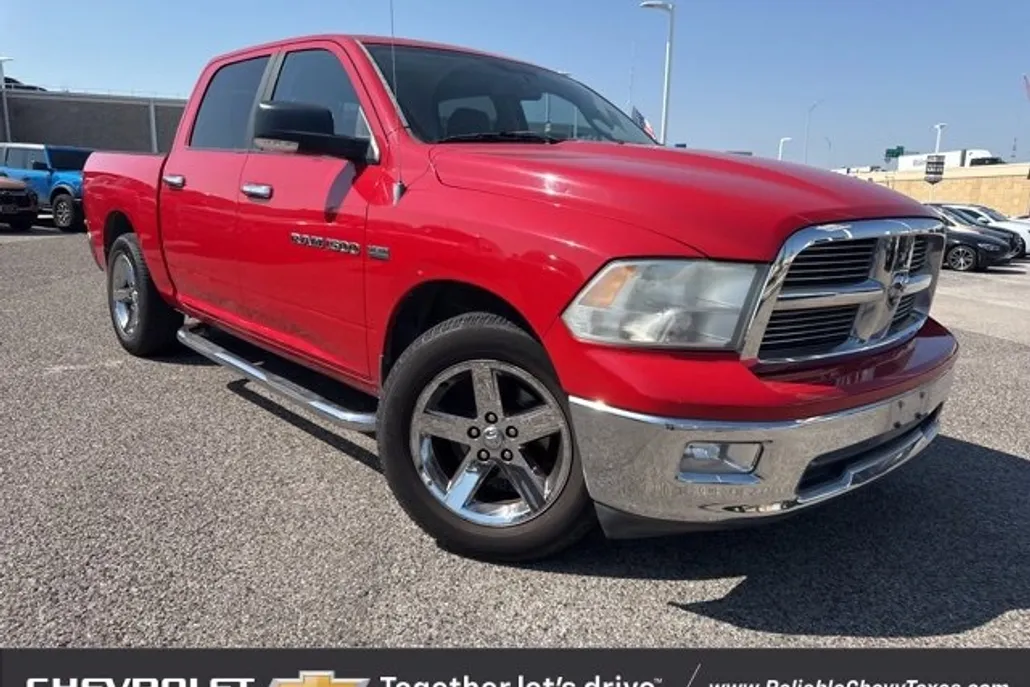 2012 Ram 1500 SLT photo 1