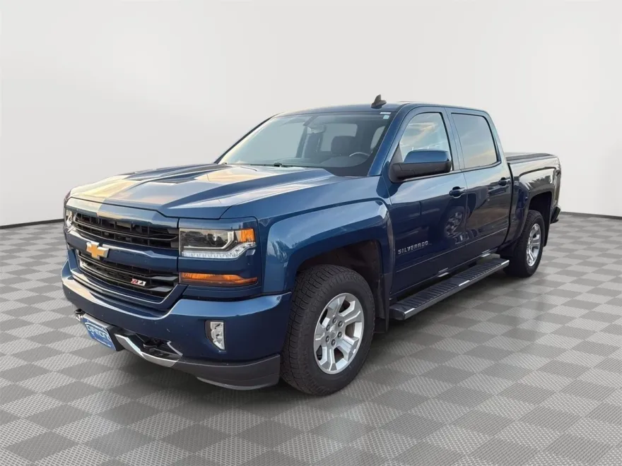 2018 Chevrolet Silverado 1500 LT photo 1