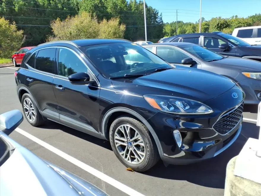 2020 Ford Escape SEL photo 1