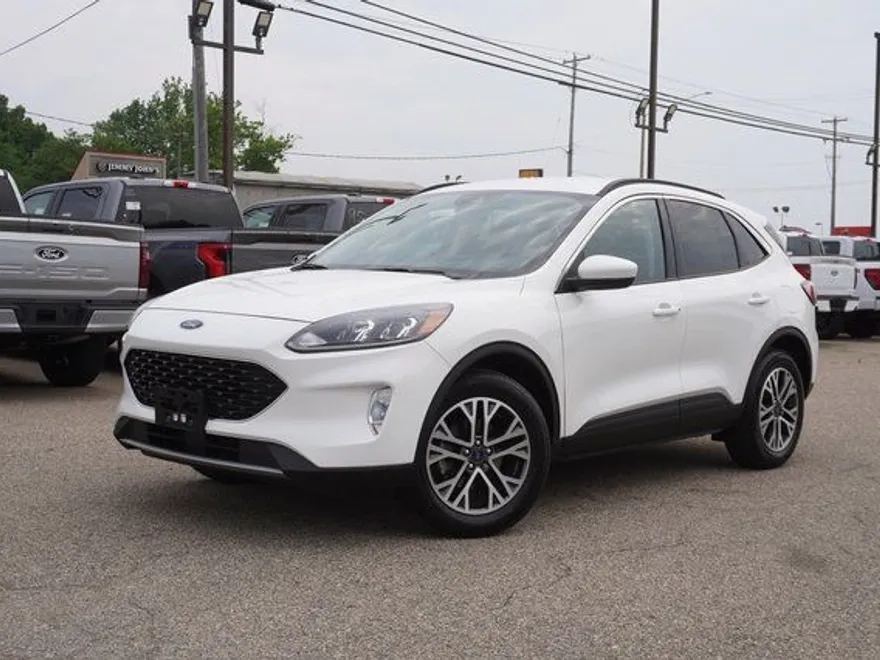 2020 Ford Escape SEL photo 1