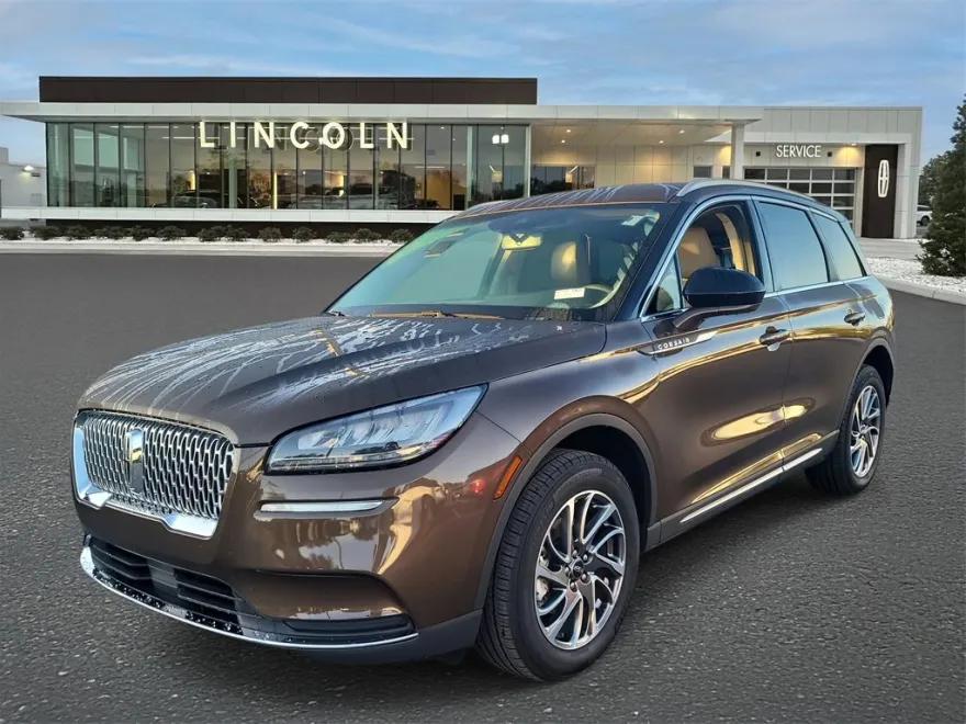 2022 Lincoln Corsair Standard photo 1