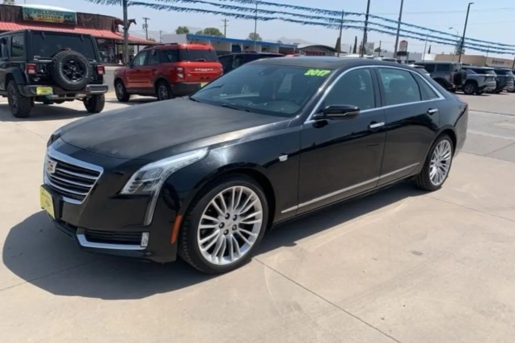 2017 Cadillac CT6 Luxury photo 1