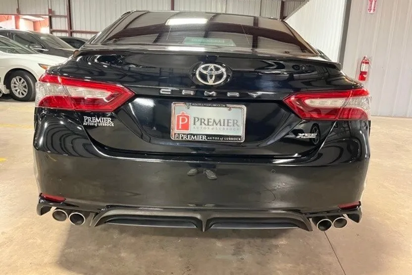 2018 Toyota Camry XSE photo 1