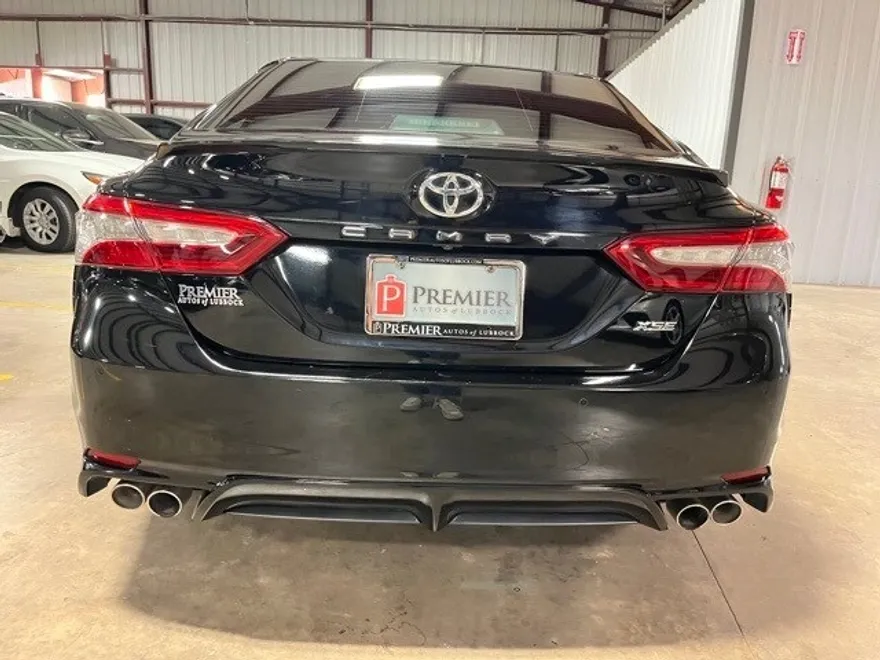 2018 Toyota Camry XSE photo 1
