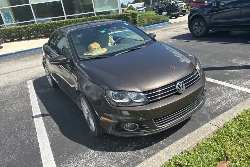 2015 Volkswagen Eos Final Edition Executive photo 1