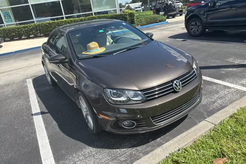 2015 Volkswagen Eos Final Edition Executive photo 1