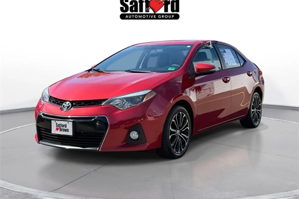 2014 Toyota Corolla Plus photo 1