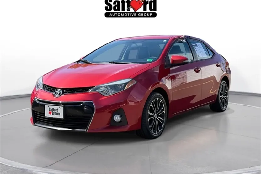 2014 Toyota Corolla Plus photo 1