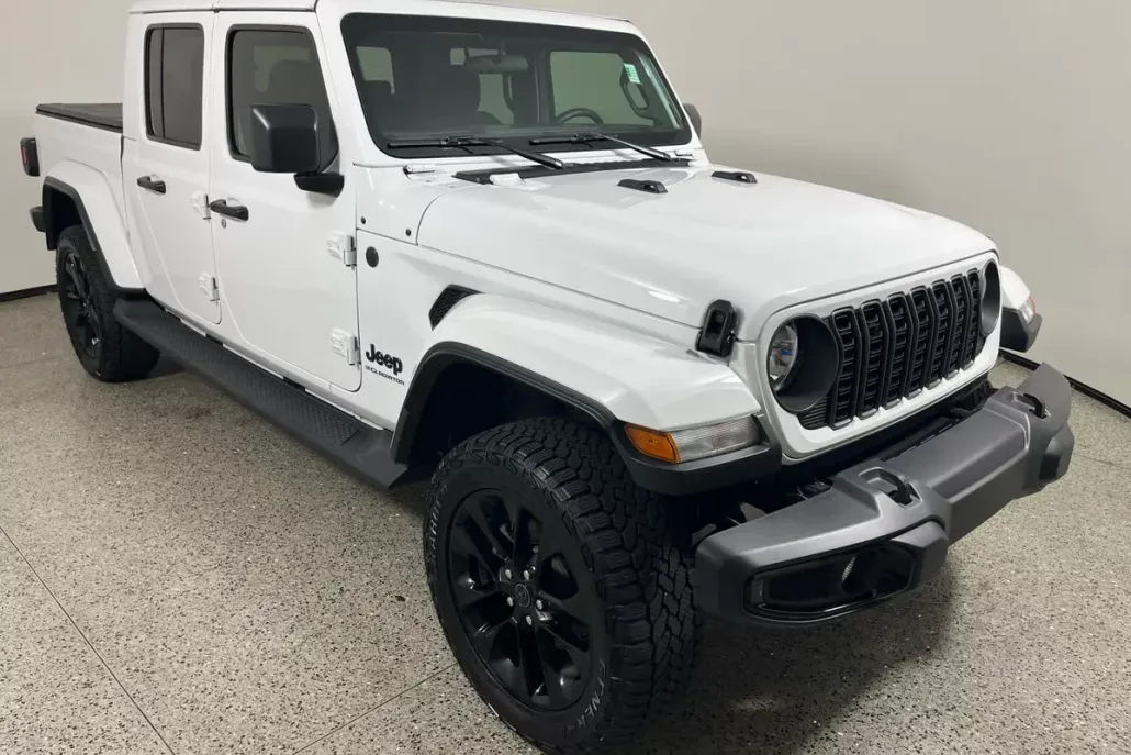 2025 Jeep Gladiator photo 1