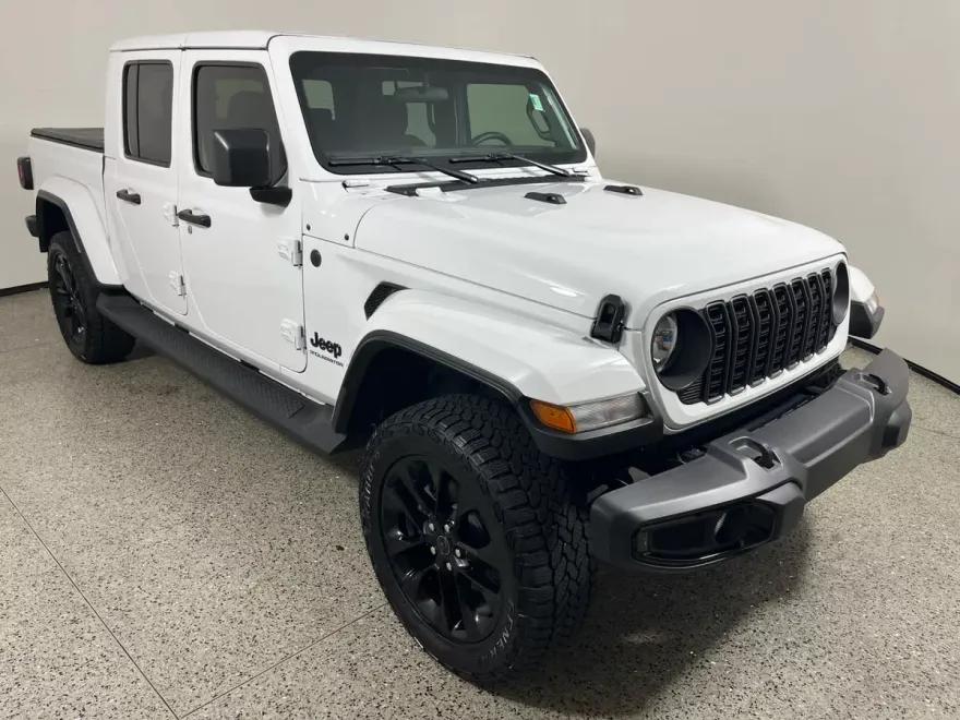 2025 Jeep Gladiator photo 1