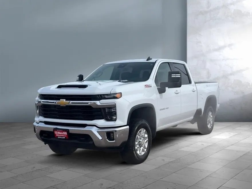 2024 Chevrolet Silverado LT photo 1