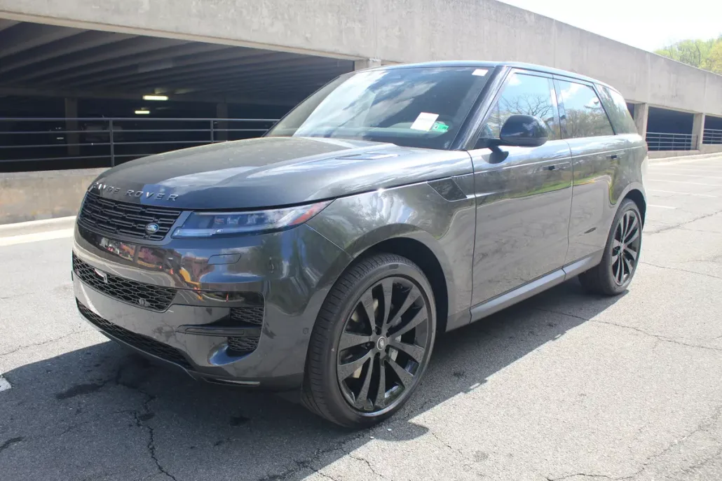 2025 Land Rover Range Rover Sport SE photo 1