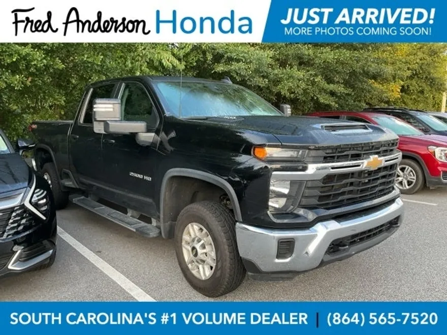 2024 Chevrolet Silverado 2500HD LT photo 1