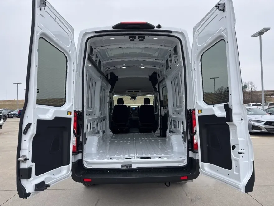 2024 Ford Transit photo 9