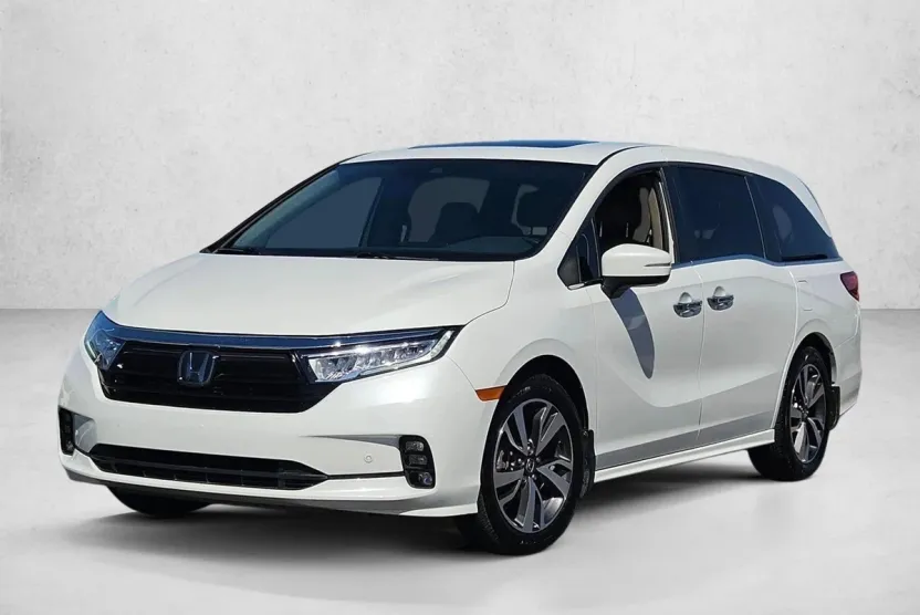 2022 Honda Odyssey Touring photo 1