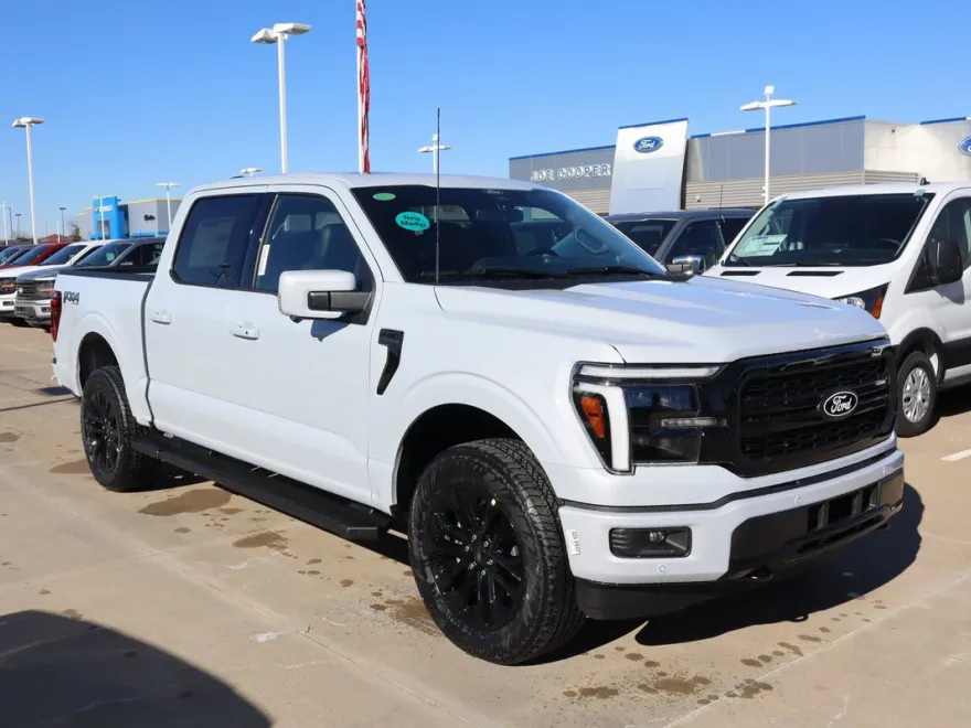 2025 Ford F-150 Lariat photo 1