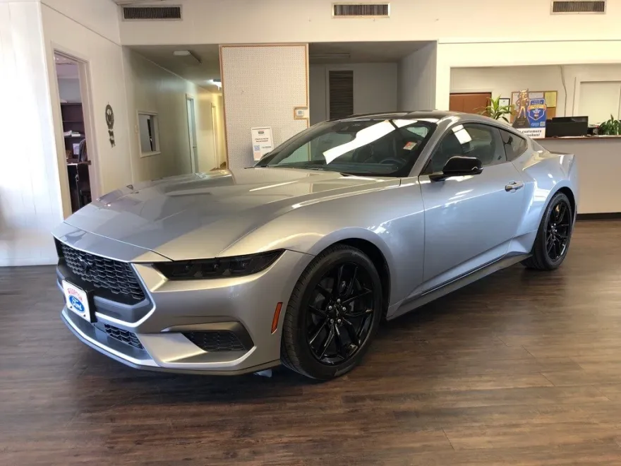 2025 Ford Mustang EcoBoost Premium photo 1