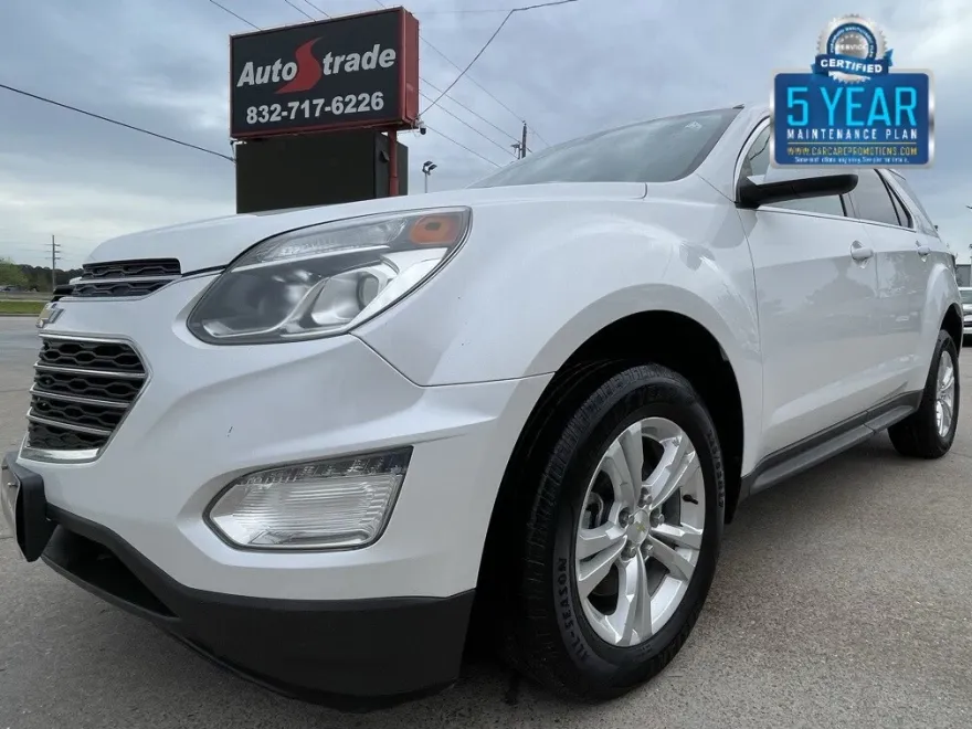 2016 Chevrolet Equinox LT photo 1