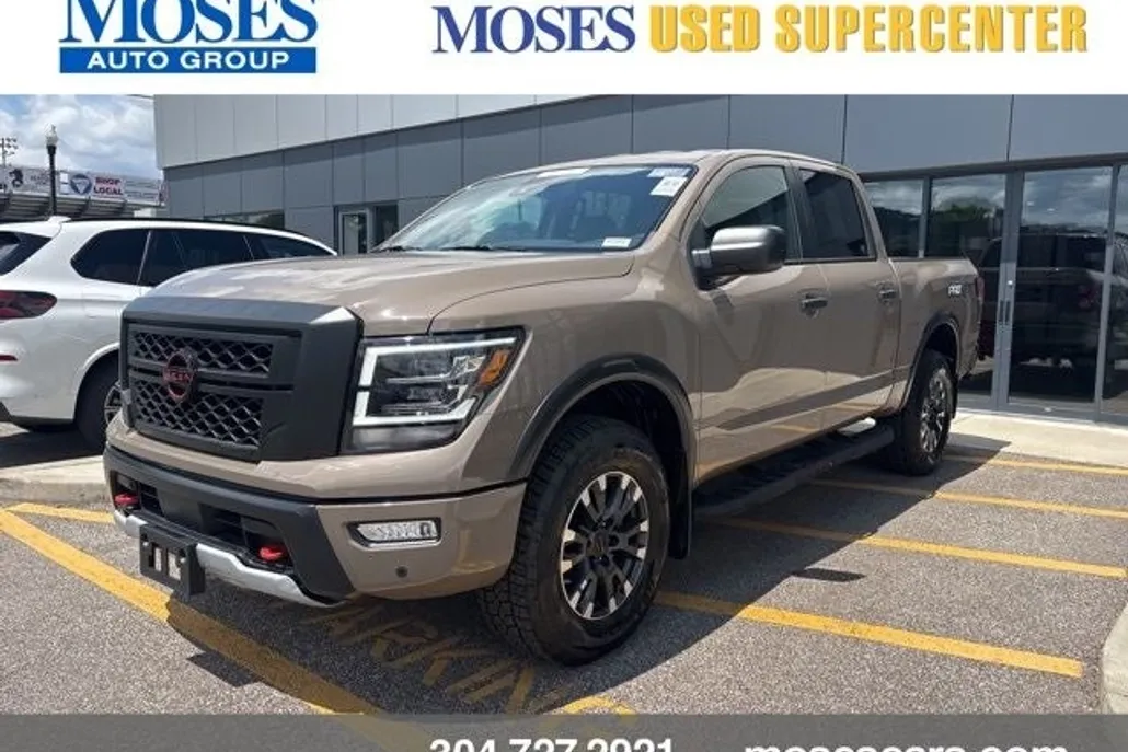 2024 Nissan Titan PRO-4X photo 1