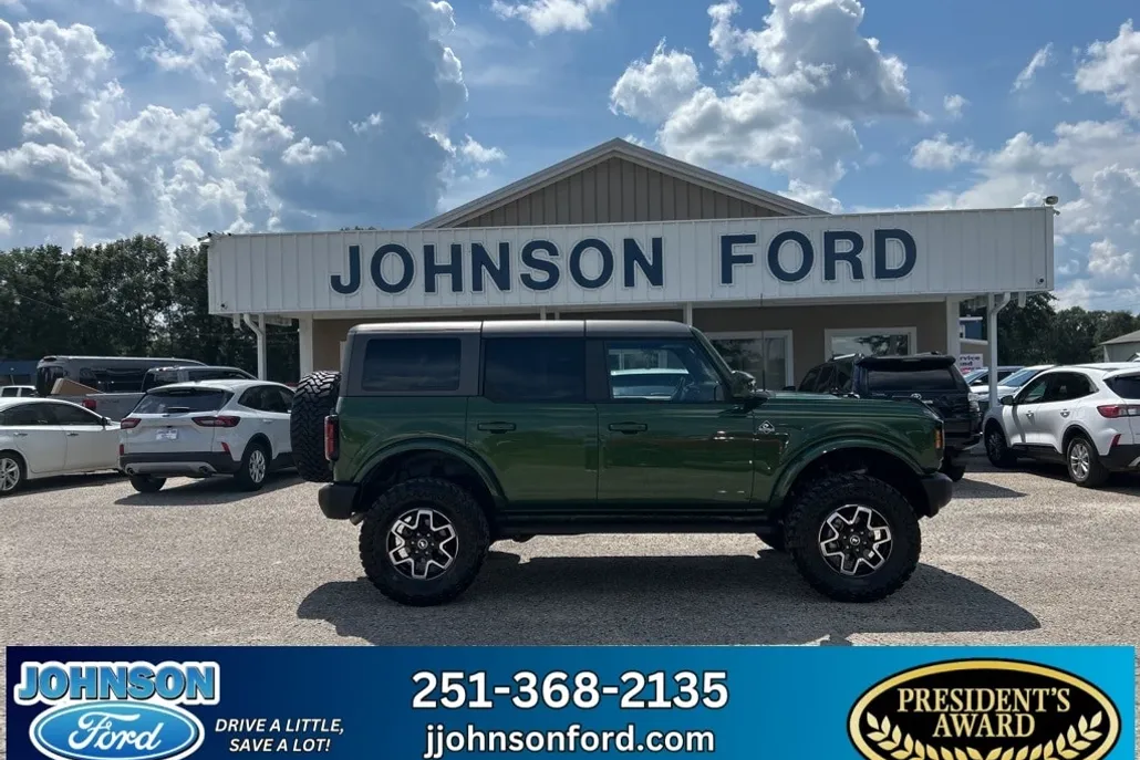 2024 Ford Bronco Outer Banks photo 1