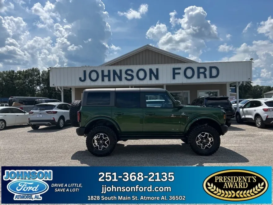 2024 Ford Bronco Outer Banks photo 1