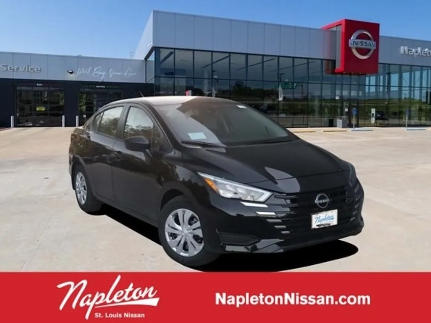 2025 Nissan Versa 1.6 S photo 1