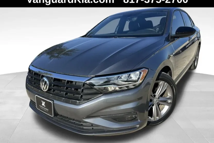 2021 Volkswagen Jetta R-Line photo 1
