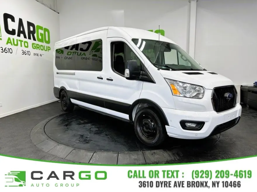 2021 Ford Transit Passenger XLT photo 1