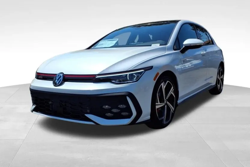 2025 Volkswagen Golf GTI SE photo 1
