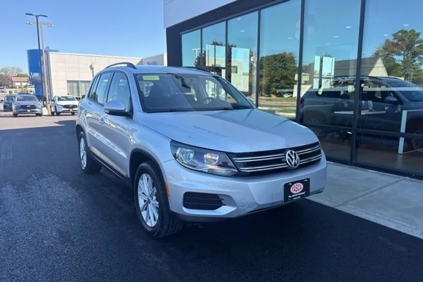 2017 Volkswagen Tiguan Limited photo 1