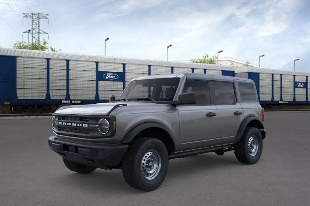 2025 Ford Bronco Base photo 1