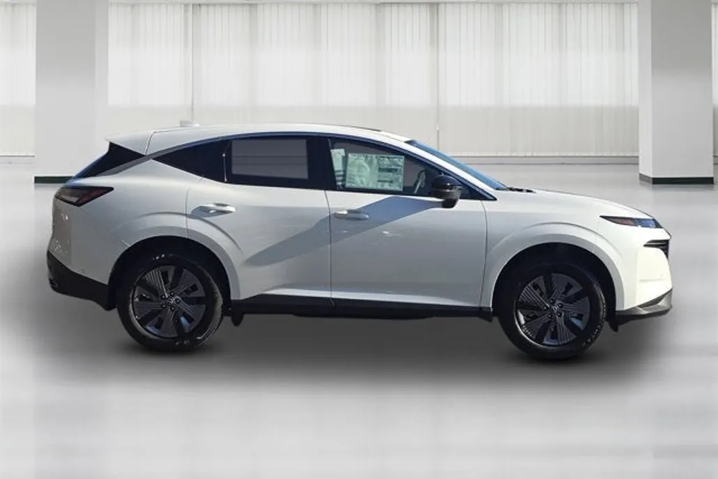 2025 Nissan Murano SL photo 1