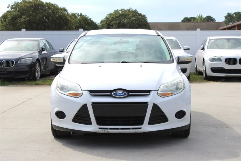 2014 Ford Focus SE photo 1