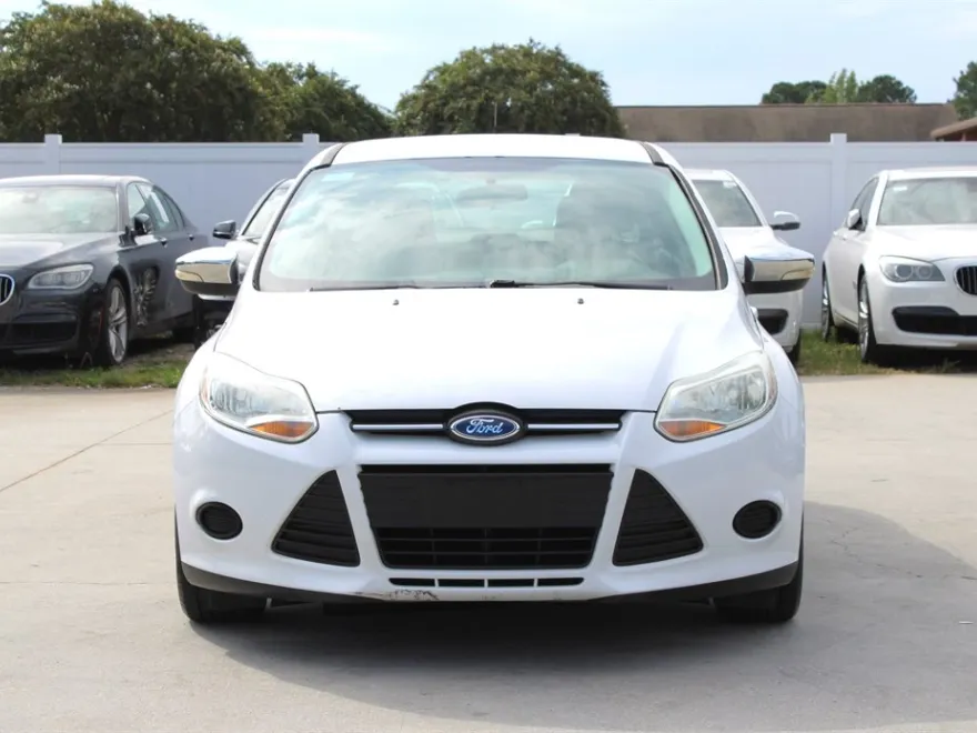 2014 Ford Focus SE photo 1