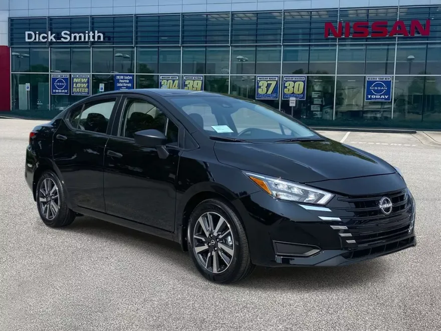 2025 Nissan Versa S photo 1