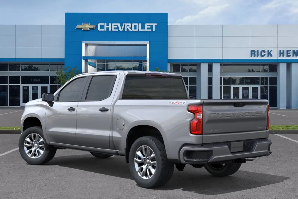 2026 Chevrolet Silverado Custom photo 1