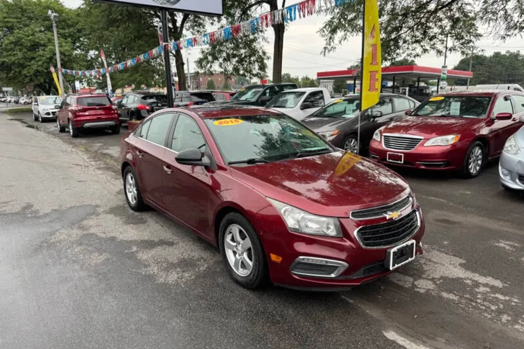 2015 Chevrolet Cruze photo 1