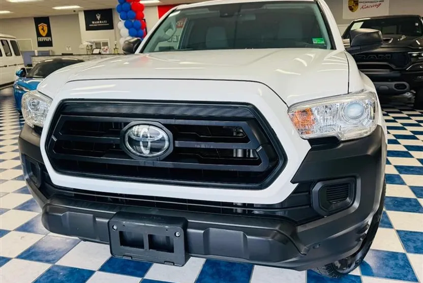 2021 Toyota Tacoma SR photo 1