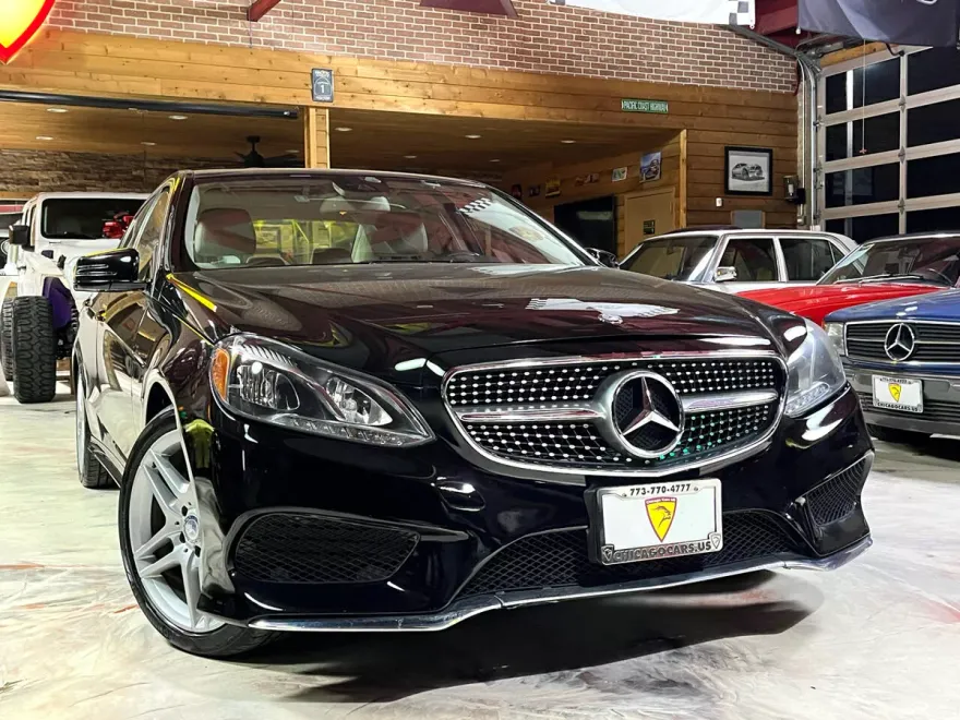 2014 Mercedes Benz E 4MATIC Sedan photo 1