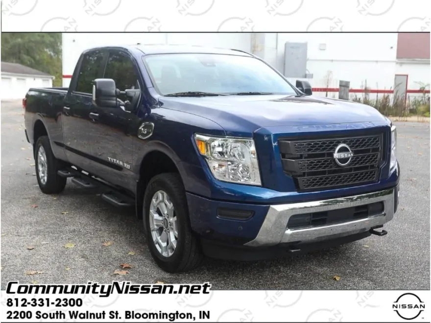 2024 Nissan Titan SV photo 1
