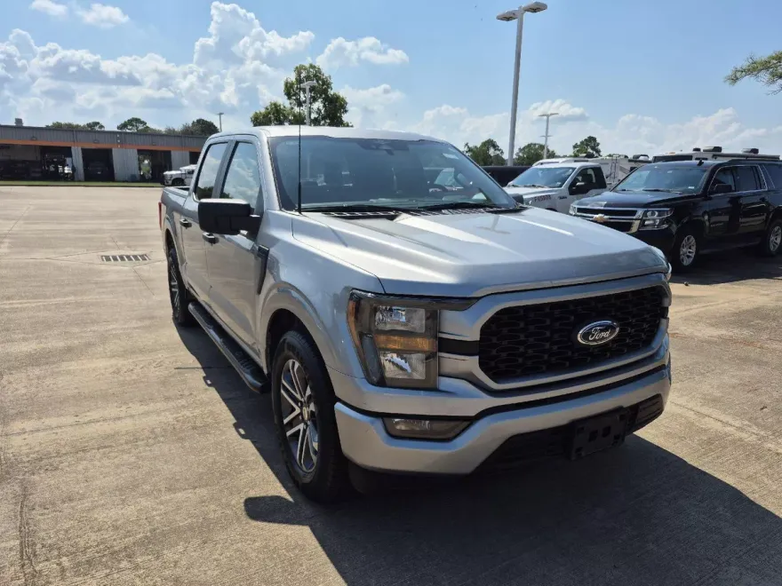 2023 Ford F-150 XL photo 1