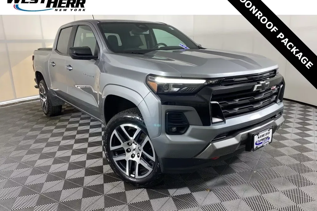 2023 Chevrolet Colorado Z71 photo 1