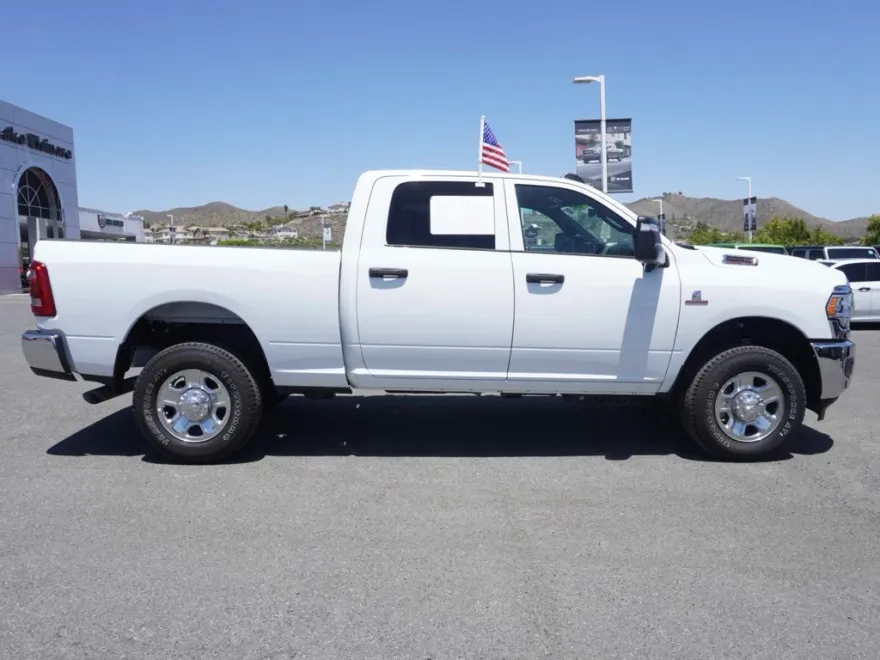 2024 Ram 2500 Tradesman photo 1