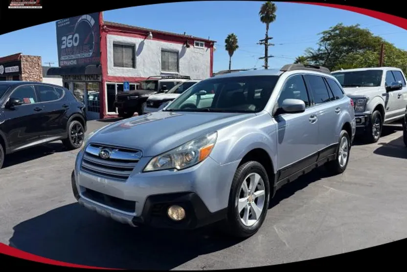2014 Subaru Outback 2.5i Premium photo 1