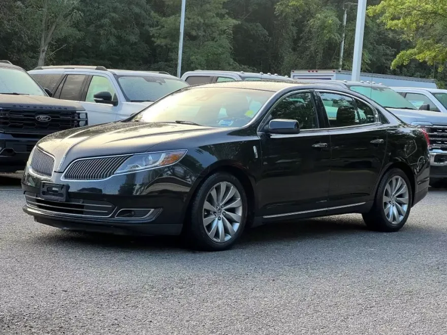 2015 Lincoln MKS Base photo 1