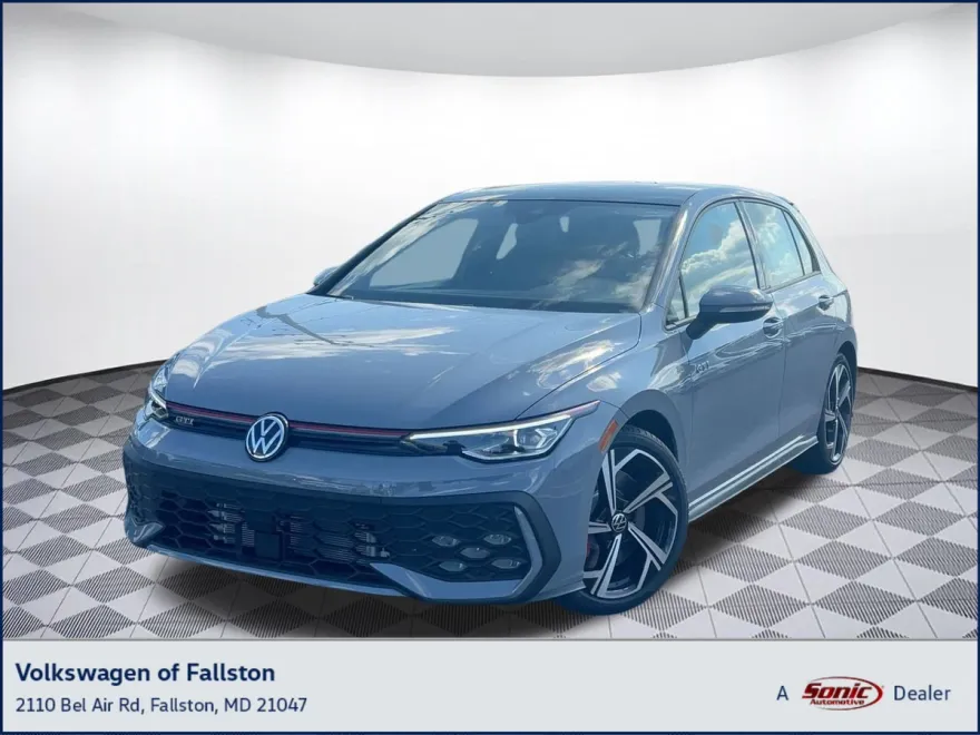2025 Volkswagen Golf GTI SE photo 1