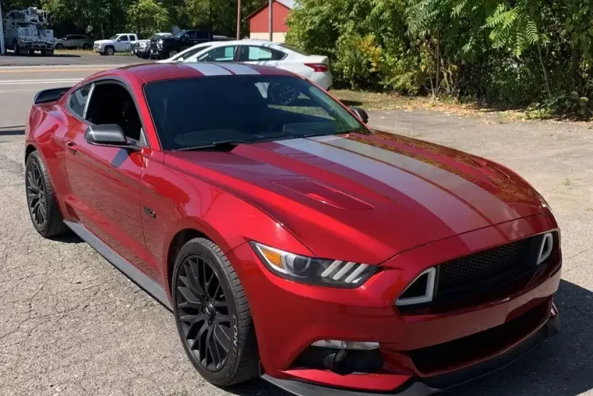 2016 Ford Mustang GT Premium photo 1