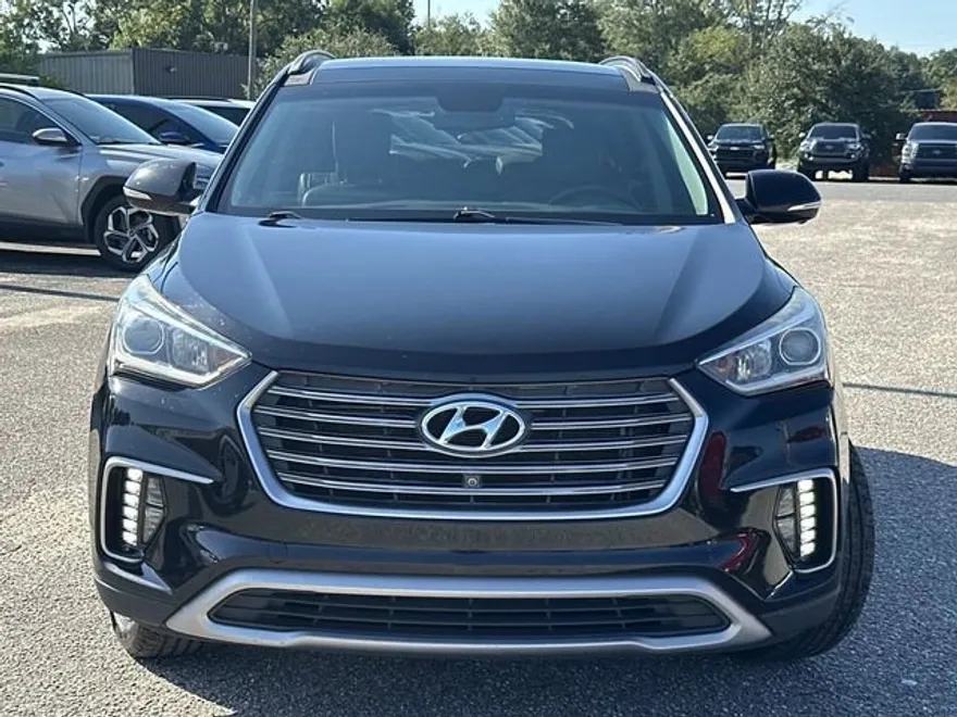 2018 Hyundai Santa Fe SE Ultimate photo 1